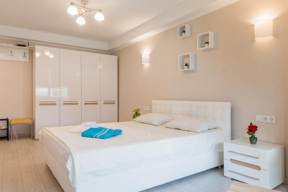 Квартира По Адресу Дружбы Народов 8А Kiew Exterior foto